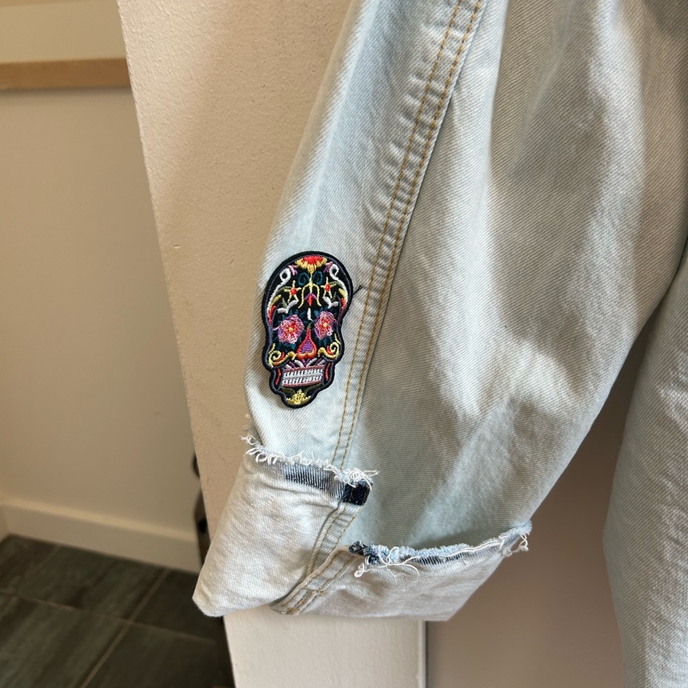 ASOS Light Blue Denim Jacket with Patchwork Accents - Picture 5 of 10